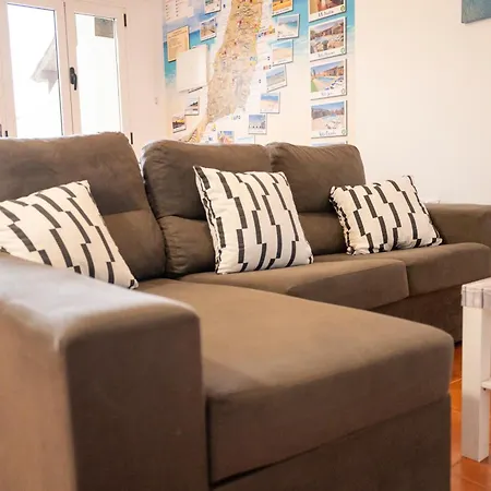 Amolan Vv Airport Apartman *