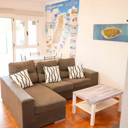 דירה Amolan Vv Airport *