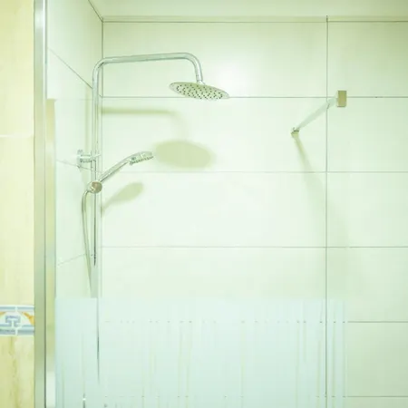 Amolan Vv Airport El Matorral